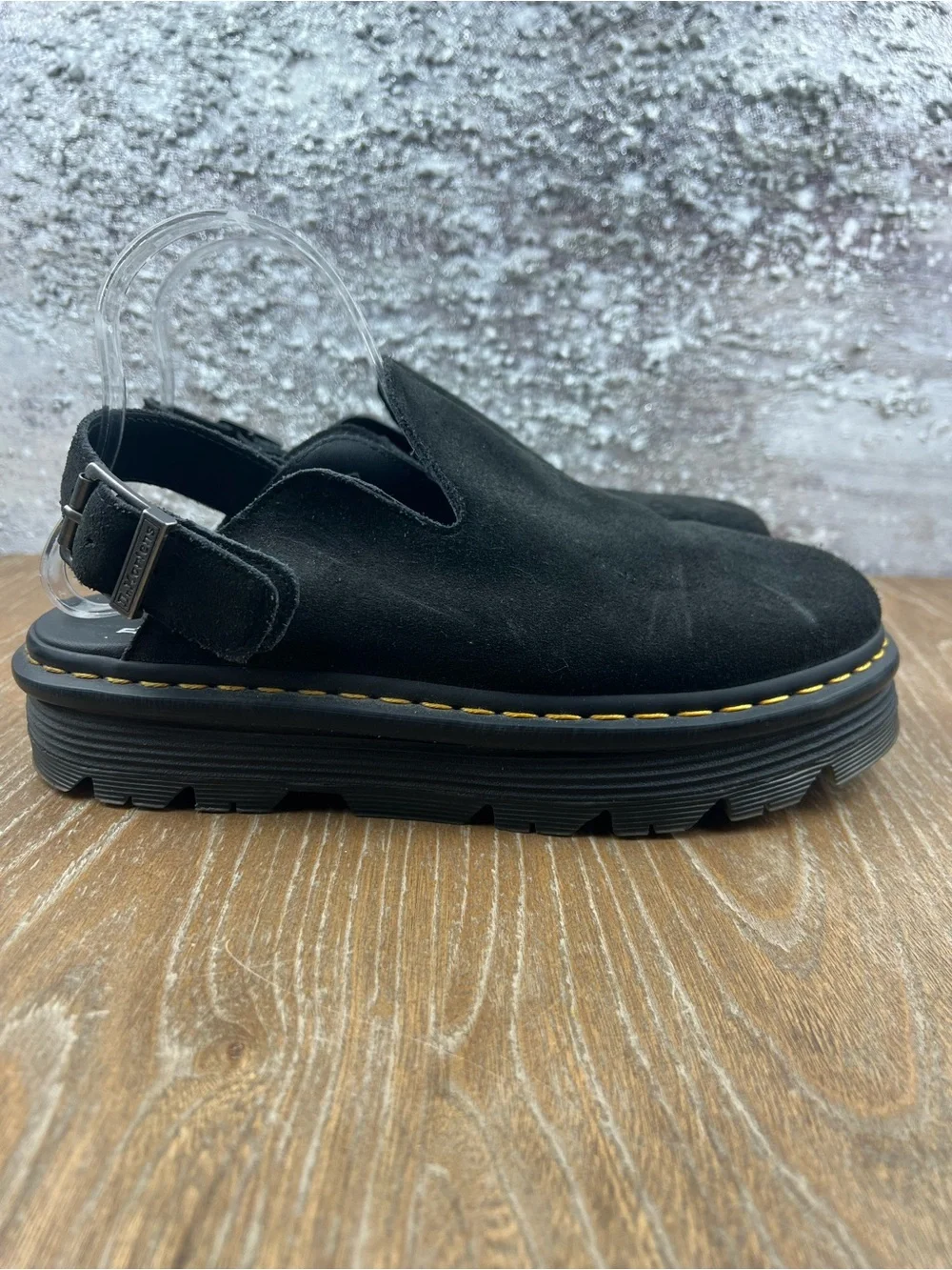 602 Dr. Martens ZEBZAG Mule Men’s Black Suede Clog Sandals 9